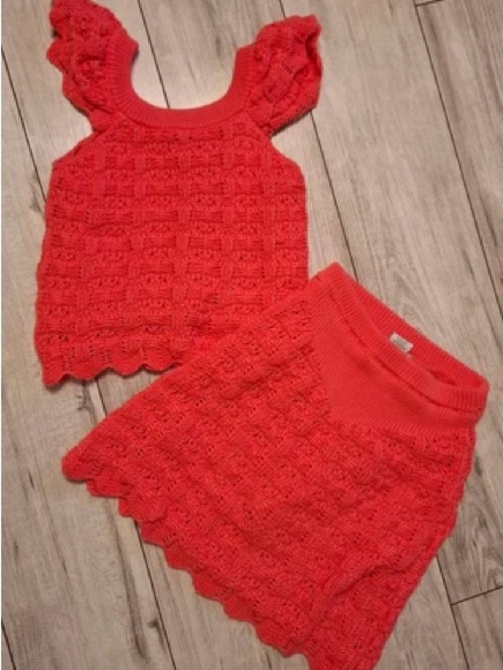 Haute Hippie Girls crocheted Coral Knit Tank & Skirt Set Size 7